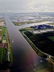 LANDING -  AMSTERDAM