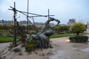 PARIS + - DANIEL ARSHAM SCULPTURE - JARDIN DES TUILIERES - PARIS