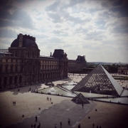 LOUVRE - PARIS